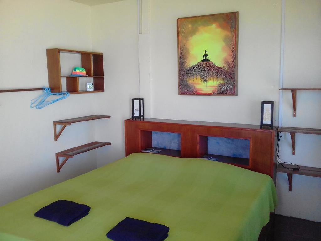 Zen Zi Beach Rooms Ko Pha Ngan Exterior photo